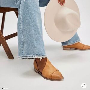 Free People Royale Flat